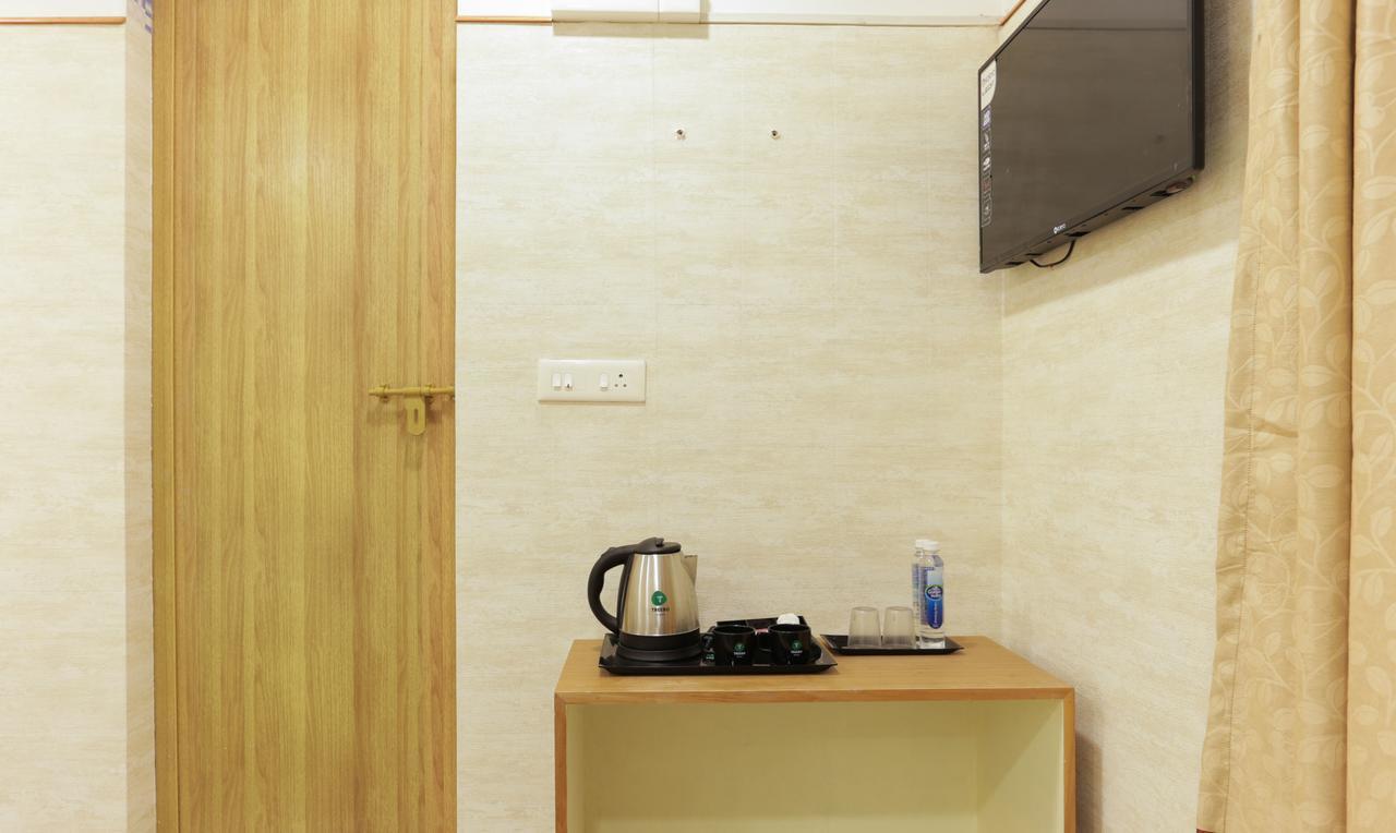 Hotel Heaven Gardens Kochi Exterior foto