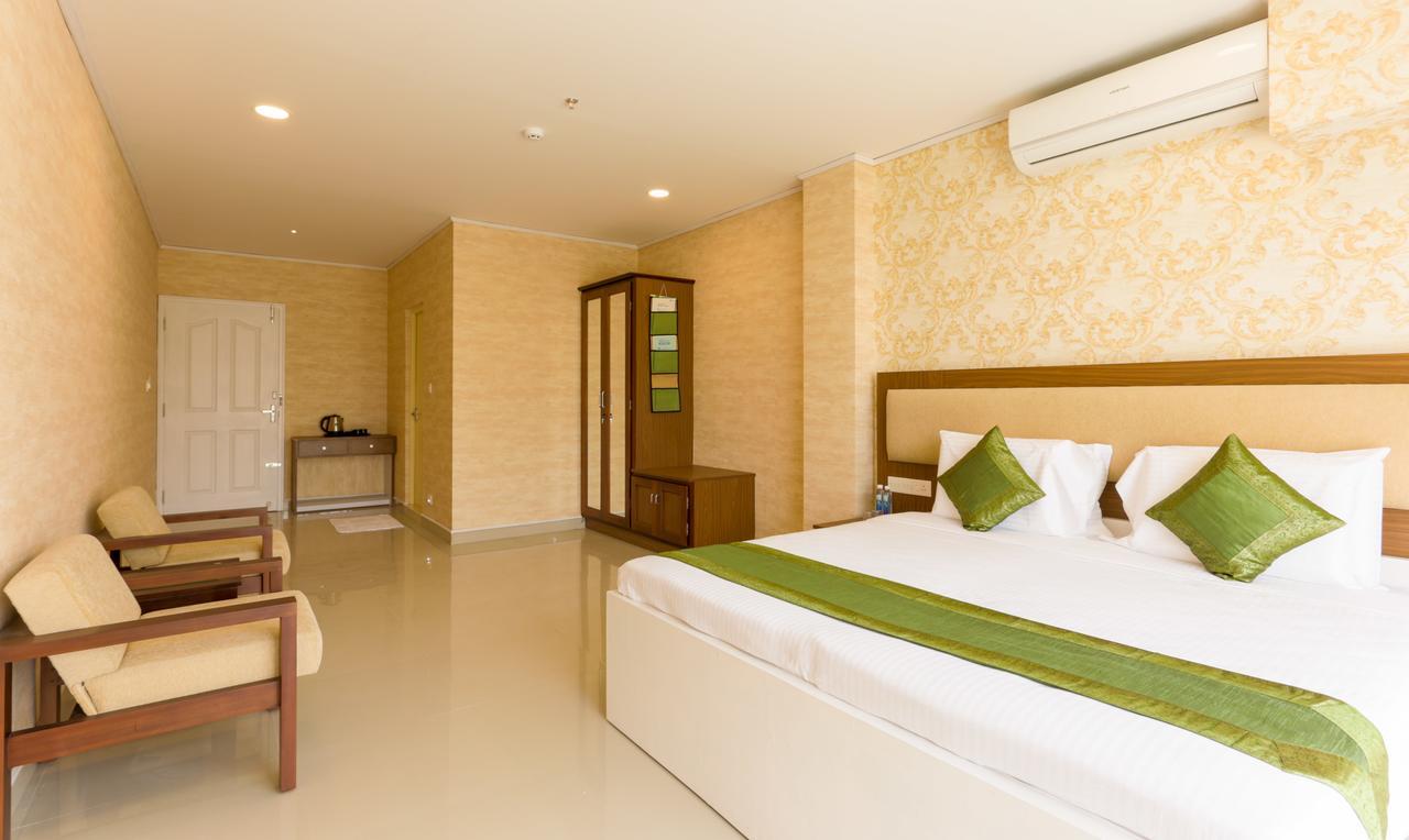Hotel Heaven Gardens Kochi Exterior foto