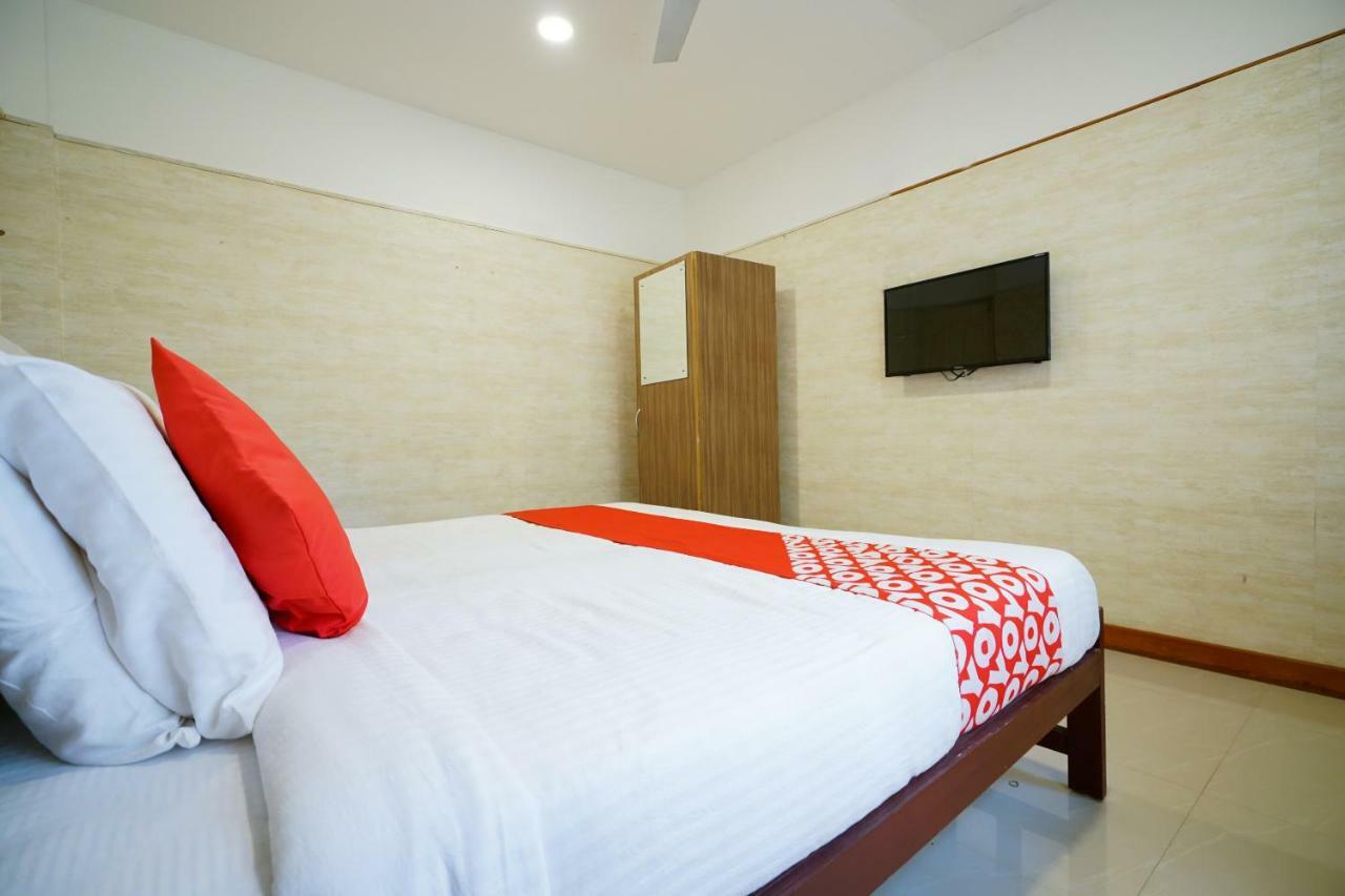 Hotel Heaven Gardens Kochi Exterior foto